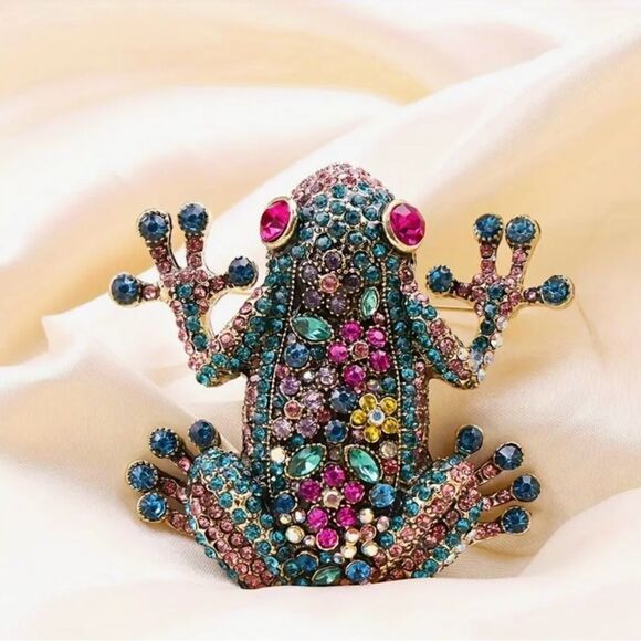 🩵 NEW Stunning & sparkling large frog brooch 🩵 - Picture 8 of 8